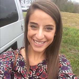 Meet your Posher, Christina